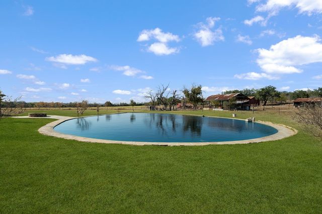 5730 Hwy 27, Center Point, TX 78010