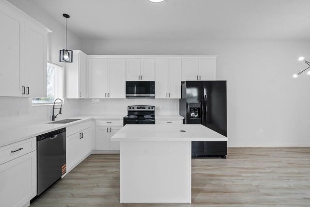 9725 Kerr Street B, Houston, TX 77029