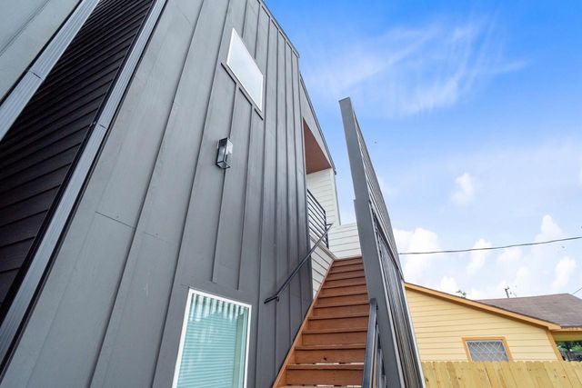 9725 Kerr Street B, Houston, TX 77029