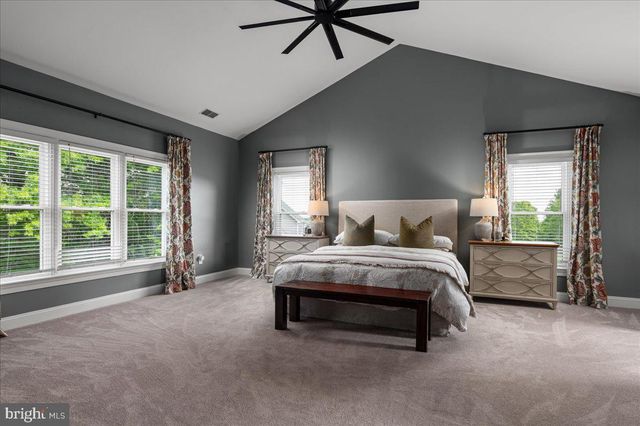 18290 TURNBERRY DR, Round Hill, VA 20141