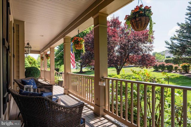 18290 TURNBERRY DR, Round Hill, VA 20141