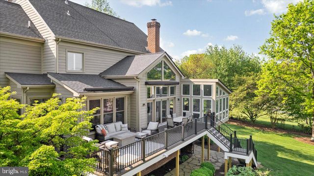 18290 TURNBERRY DR, Round Hill, VA 20141