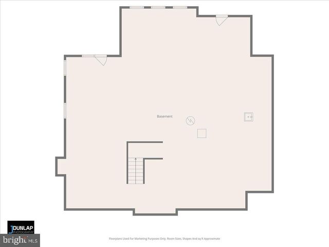 18290 TURNBERRY DR, Round Hill, VA 20141