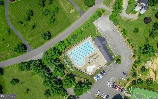 18290 TURNBERRY DR, Round Hill, VA 20141
