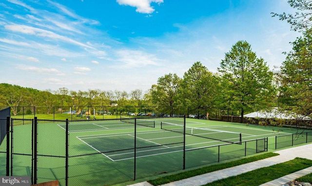 18290 TURNBERRY DR, Round Hill, VA 20141