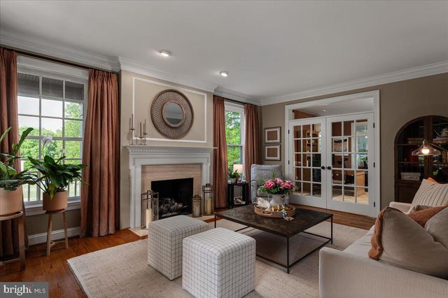 18290 TURNBERRY DR, Round Hill, VA 20141