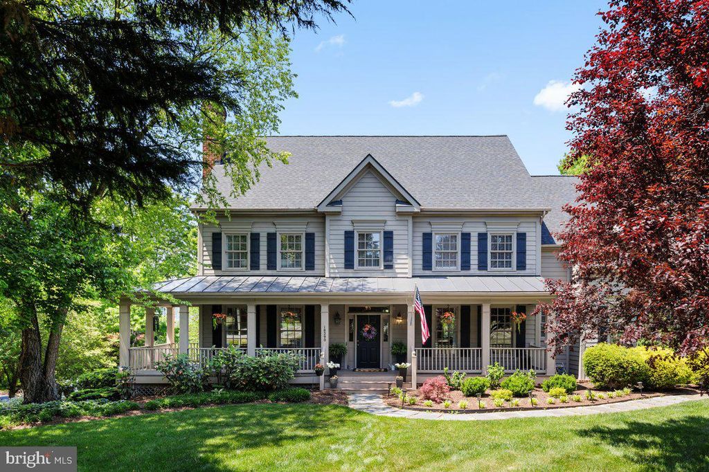 18290 TURNBERRY DR, Round Hill, VA 20141