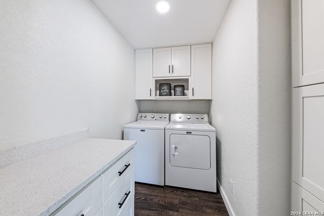 46 E Hampton, Seguin, TX 78155