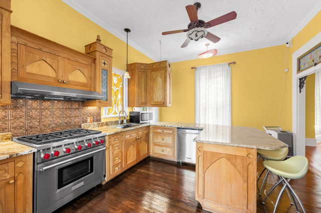 1301 Broadway Street, Galveston, TX 77550