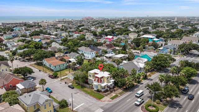 1301 Broadway Street, Galveston, TX 77550