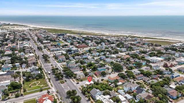 1301 Broadway Street, Galveston, TX 77550