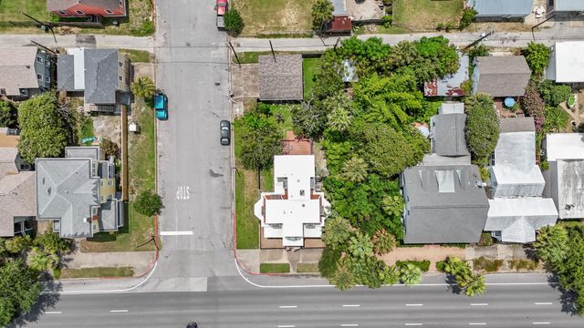 1301 Broadway Street, Galveston, TX 77550