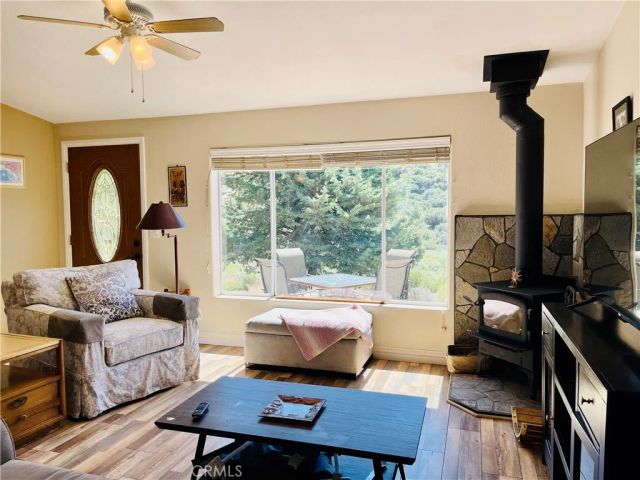 940 Hemming Way, Frazier Park, CA 93225