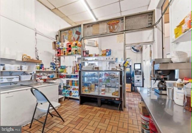1542 DIAMOND ST, Philadelphia, PA 19121