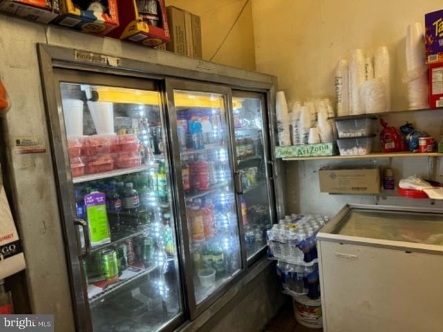 1542 DIAMOND ST, Philadelphia, PA 19121