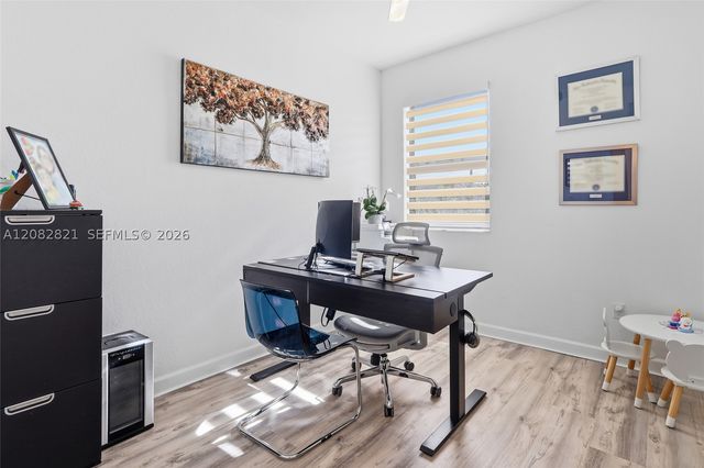 201 SW 159th Way, Pembroke Pines, FL 33027