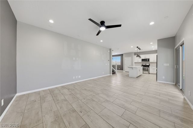 6602 Autumn Breeze Street, Las Vegas, NV 89148