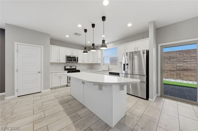 6602 Autumn Breeze Street, Las Vegas, NV 89148