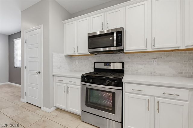 6602 Autumn Breeze Street, Las Vegas, NV 89148