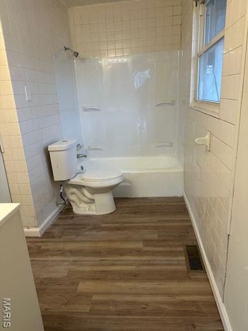 2340 Johnstown Drive, Florissant, MO 63033