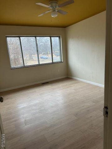 2340 Johnstown Drive, Florissant, MO 63033