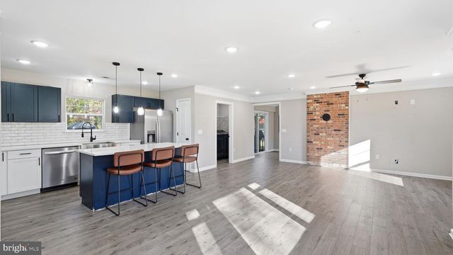 8012 FLIPPO DR, Fredericksburg, VA 22408