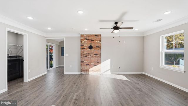 8012 FLIPPO DR, Fredericksburg, VA 22408