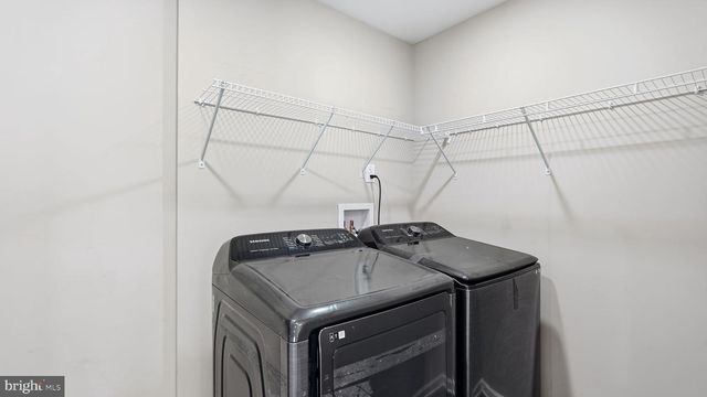 8012 FLIPPO DR, Fredericksburg, VA 22408