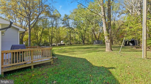 8012 FLIPPO DR, Fredericksburg, VA 22408
