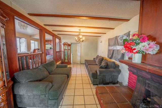 3214 Winlow St, San Diego, CA 92105