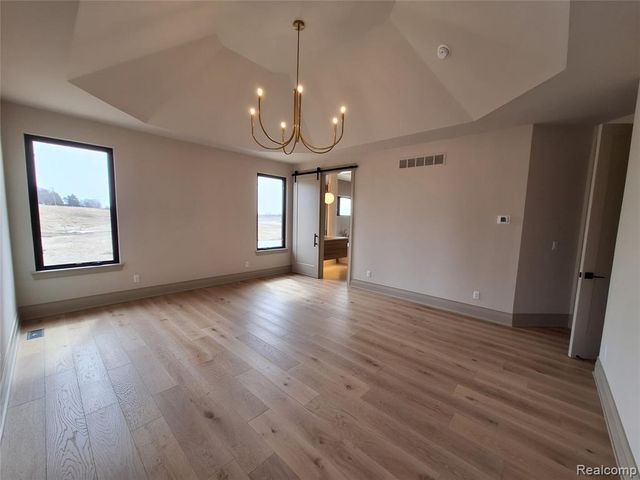 67736 Overlook Trail, Washington, MI 48095
