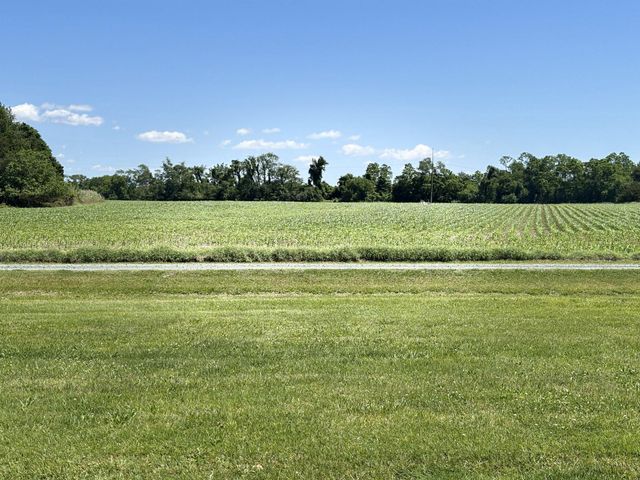 300 WOODS POINT RD, Chester, MD 21619