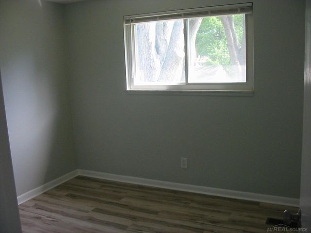 23909 Talbot Street, St Clair Shores, MI 48082