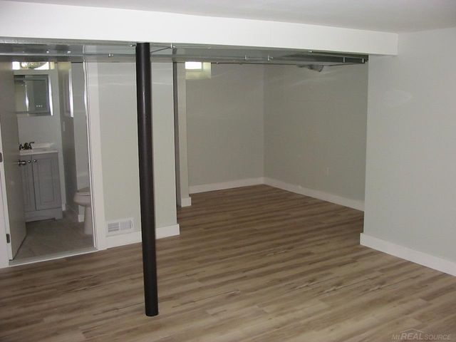 23909 Talbot Street, St Clair Shores, MI 48082