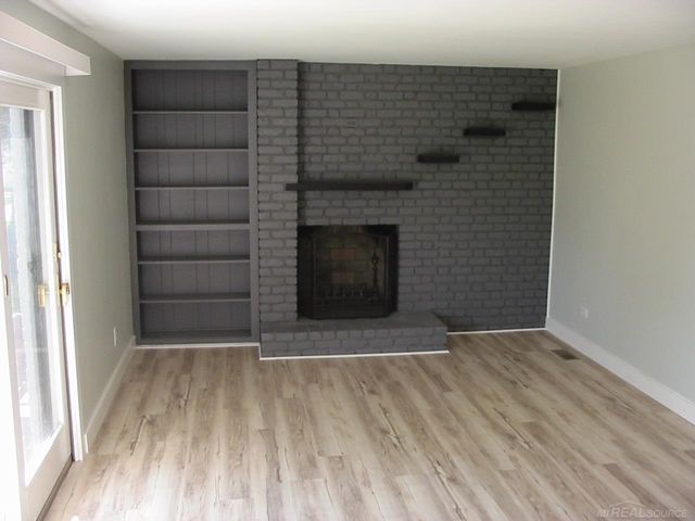 23909 Talbot Street, St Clair Shores, MI 48082
