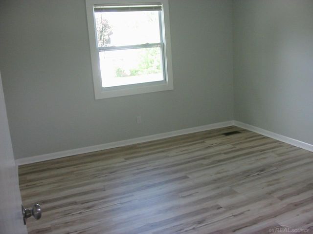 23909 Talbot Street, St Clair Shores, MI 48082