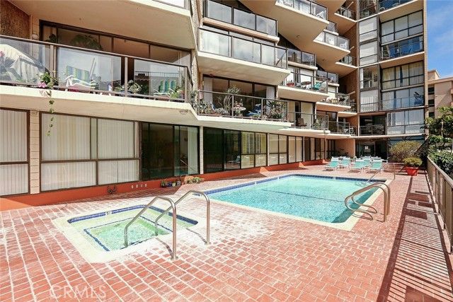 531 Esplanade 303, Redondo Beach, CA 90277