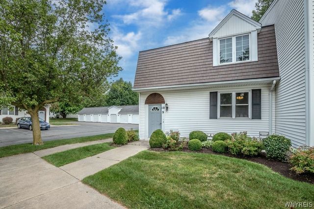4755 Chestnut Ridge Road 9, Amherst, NY 14228