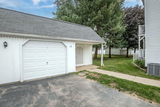 4755 Chestnut Ridge Road 9, Amherst, NY 14228