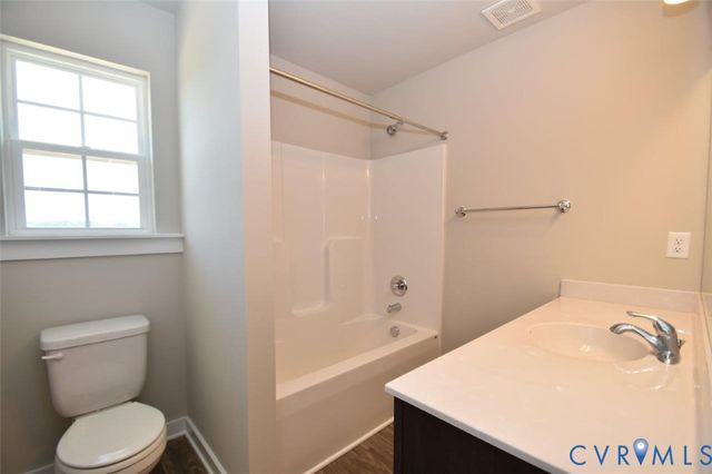 14098 Shannon Hill Rd, Louisa, VA 23093