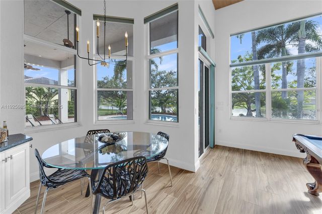 13890 SW 41st St, Davie, FL 33330