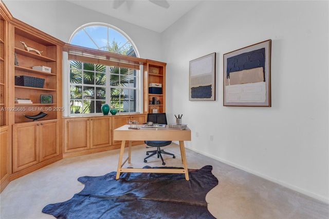 13890 SW 41st St, Davie, FL 33330