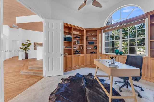 13890 SW 41st St, Davie, FL 33330