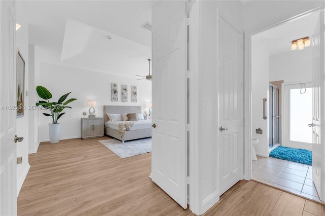 13890 SW 41st St, Davie, FL 33330