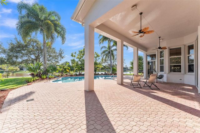 13890 SW 41st St, Davie, FL 33330