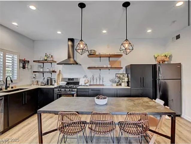 2291 West Horizon Ridge Parkway 3213, Henderson, NV 89052