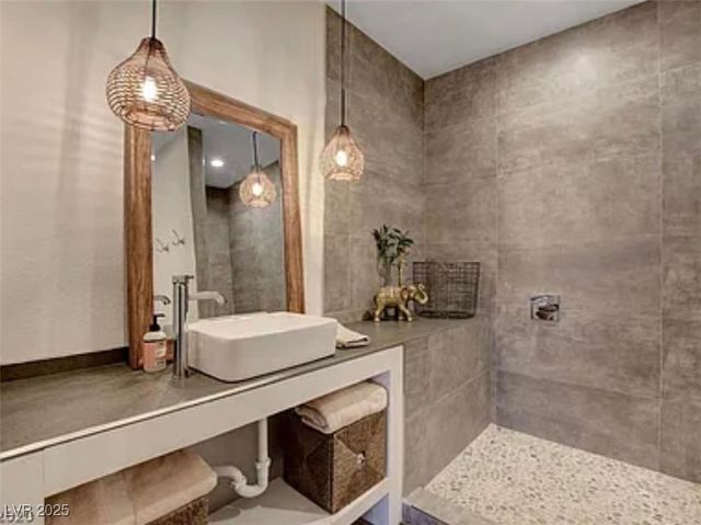 2291 West Horizon Ridge Parkway 3213, Henderson, NV 89052