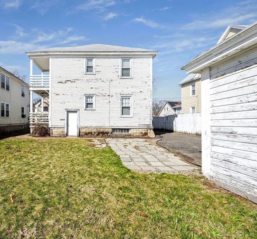 25-27 Santa Barbara St, Springfield, MA 01104