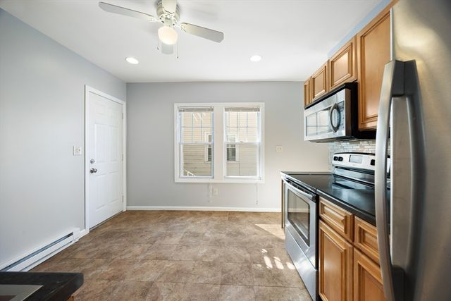 25-27 Santa Barbara St, Springfield, MA 01104