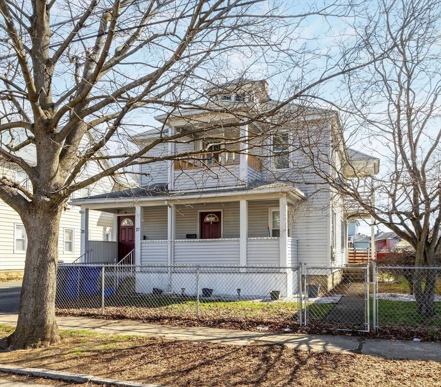 25-27 Santa Barbara St, Springfield, MA 01104